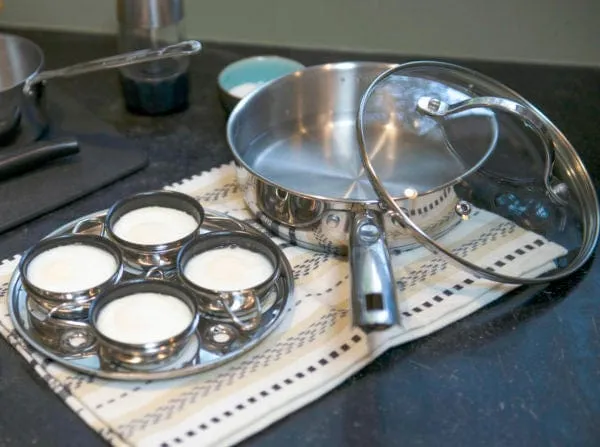 4 Egg Poacher Set