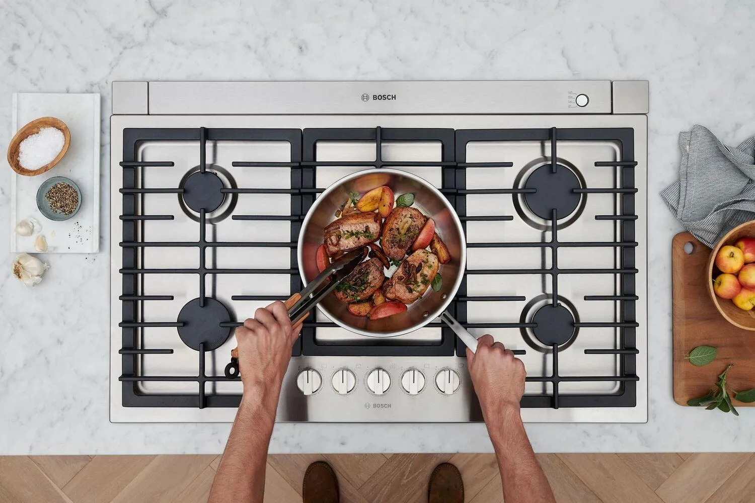 Bosch  800 Series Gas Cooktop 36'' Stainless Steel Ngm8658Uc