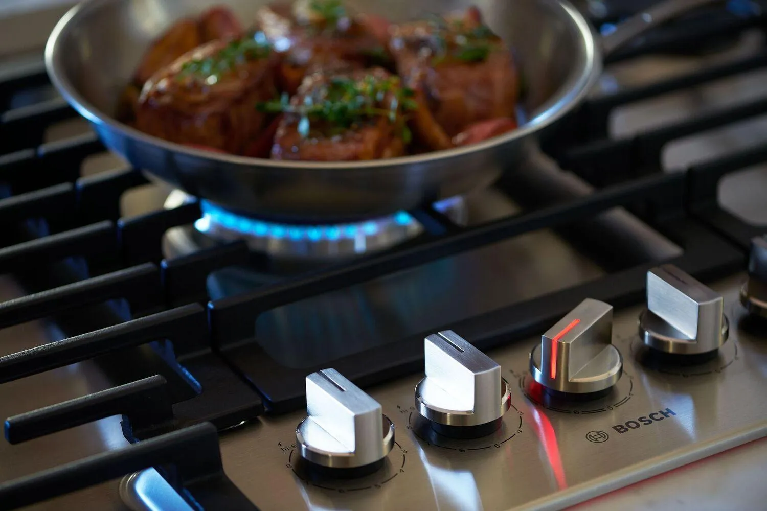 Bosch  800 Series Gas Cooktop 36'' Stainless Steel Ngm8658Uc