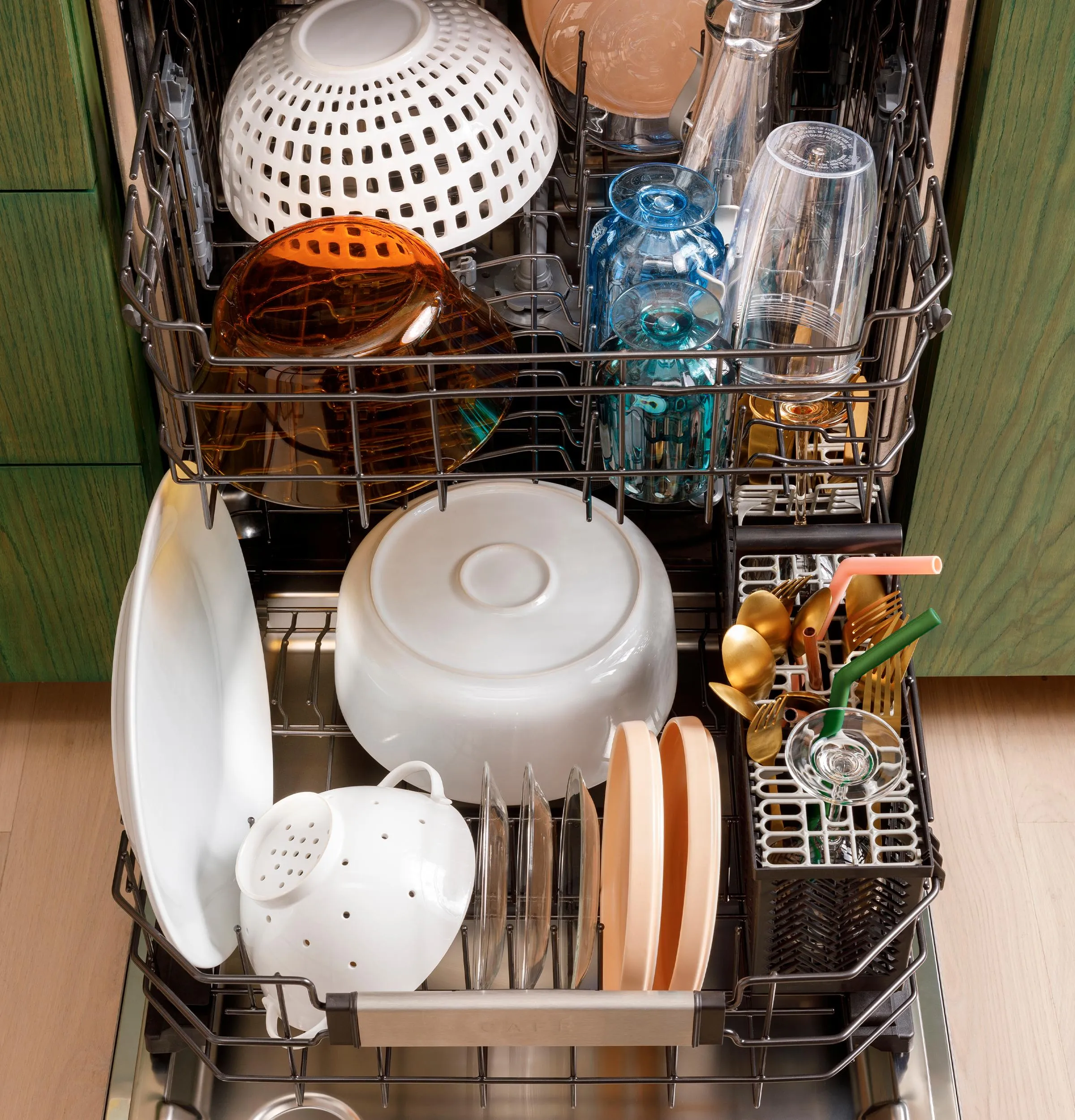 Cafe CDT828P2VS1 Caf&#8482; Customfit Energy Star Stainless Interior Smart Dishwasher With Ultra Wash & Dry. 42 Dba