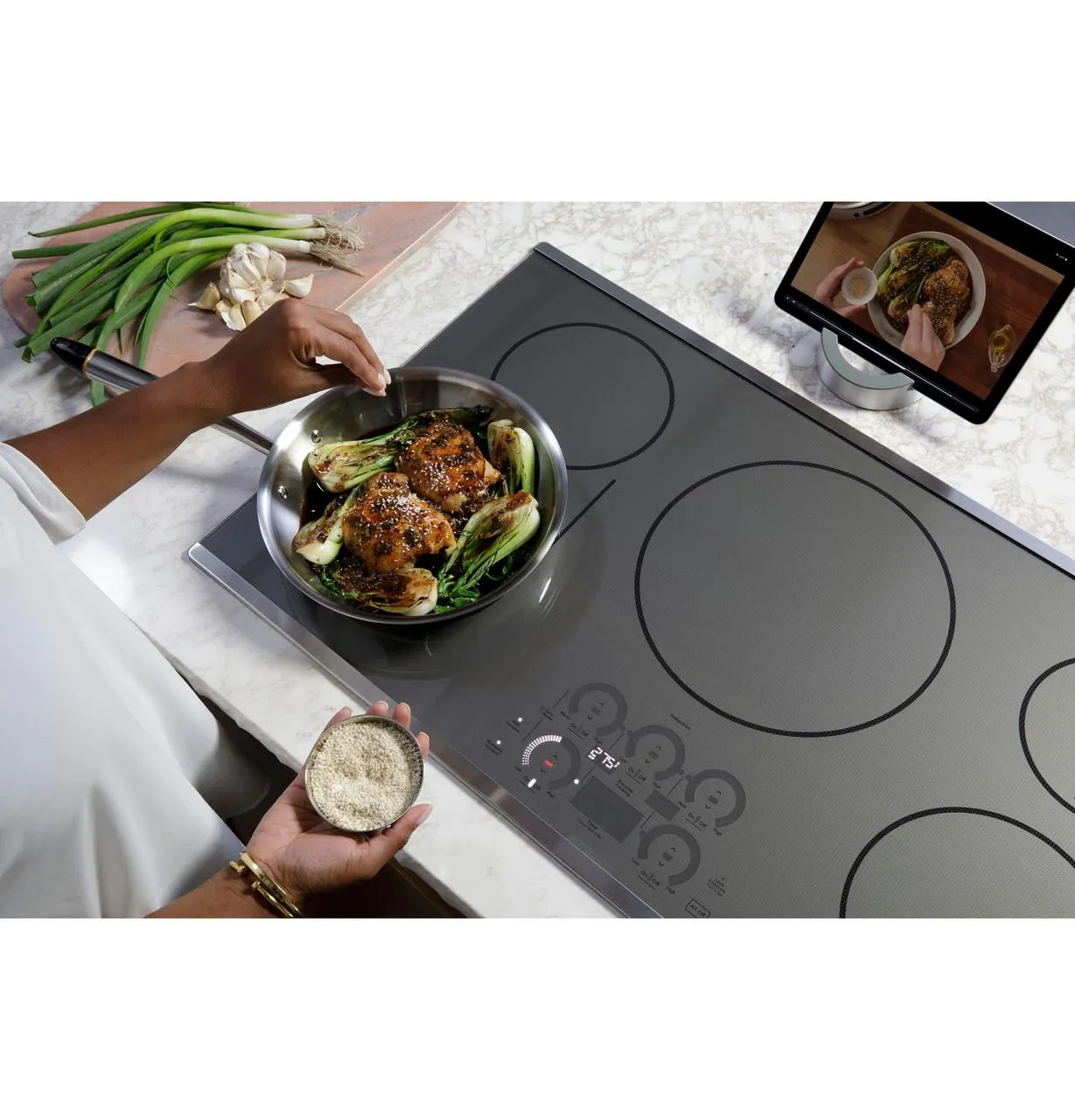Cafe CHP90302TSS Caf&#8482; Series 30 Built-In Touch Control Induction Cooktop