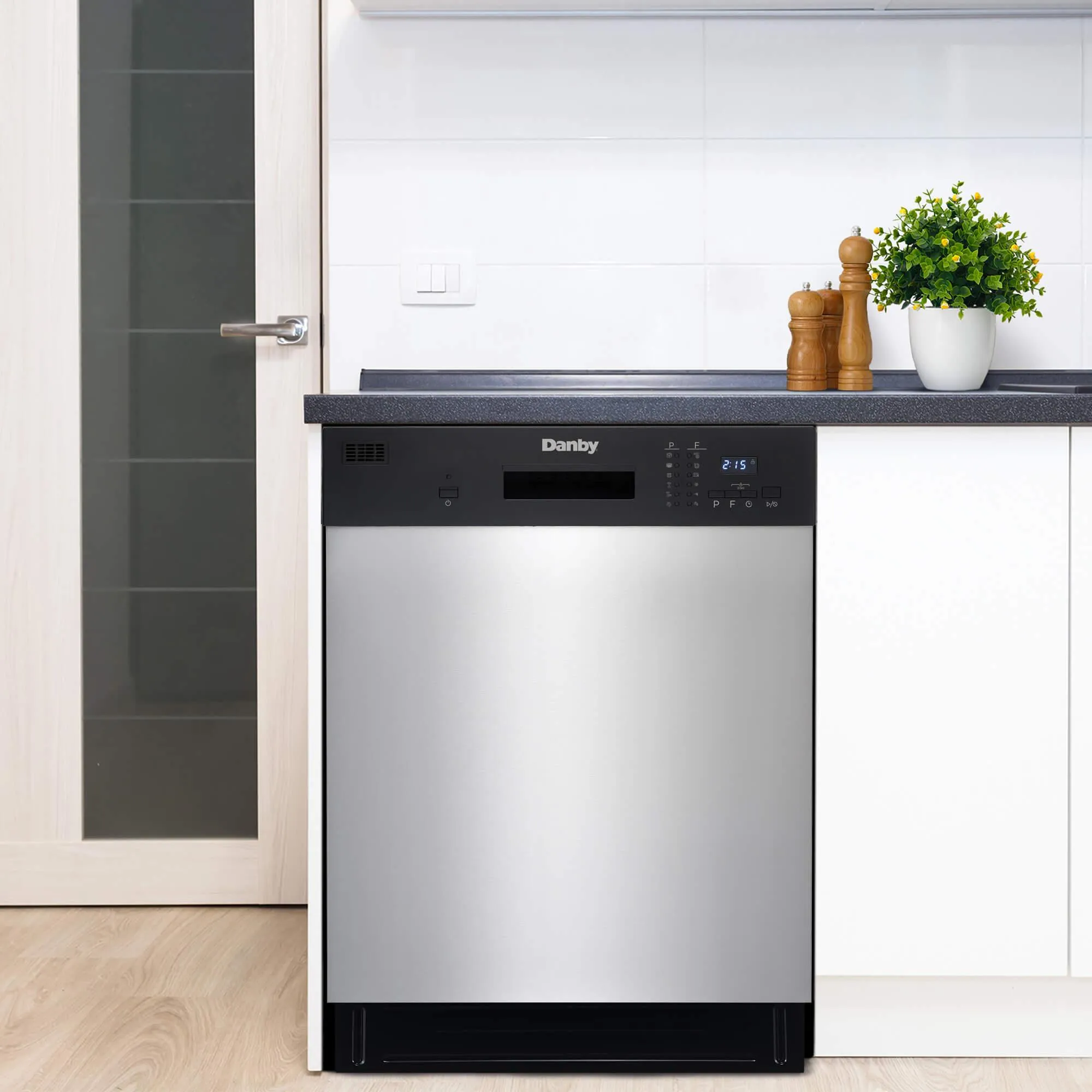 Danby DDW2404EBSS Danby 24 Stainless Full Size Dishwasher