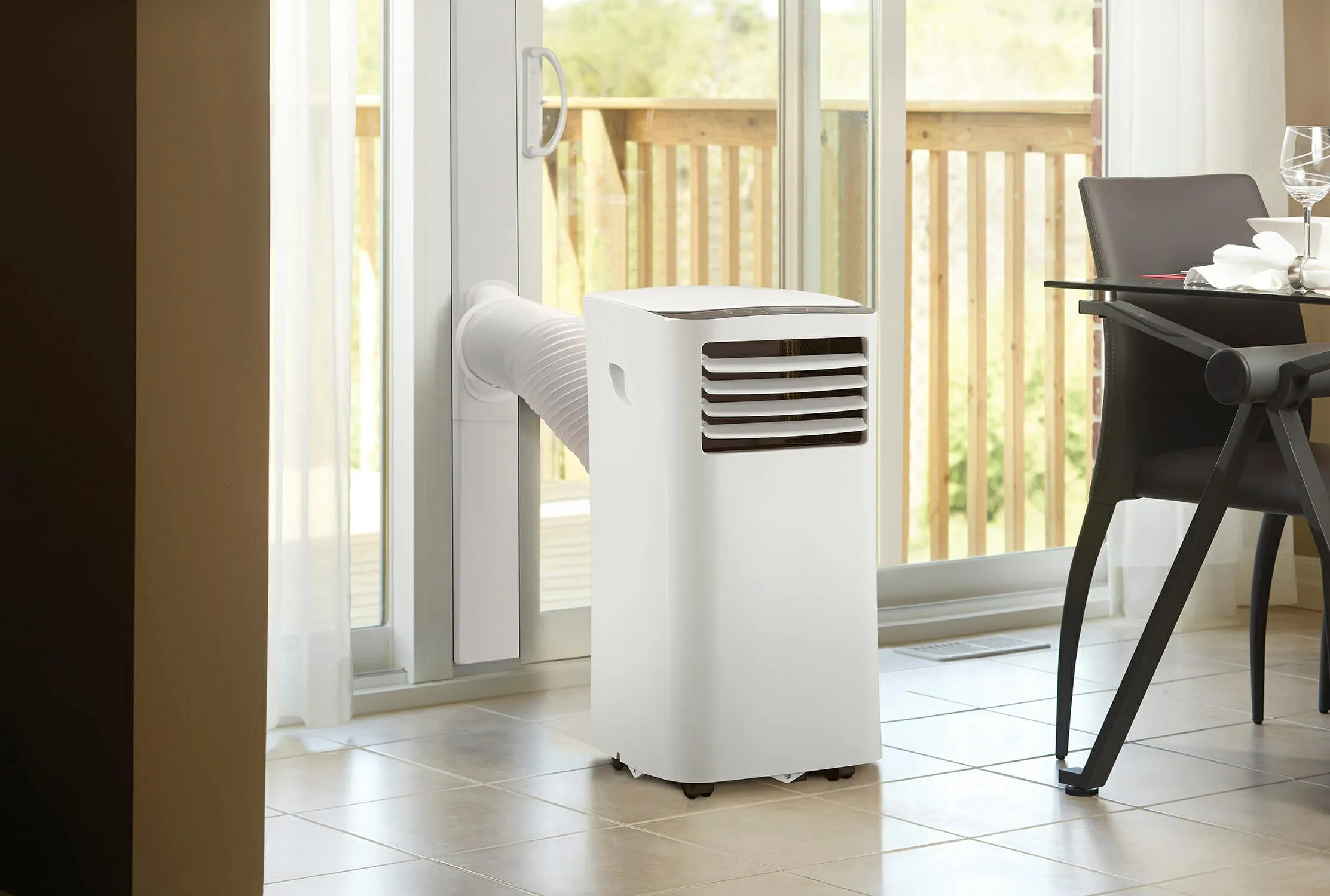 Danby DPA070B4WDB Danby 10.000 Btu (7.000 Sacc) 3-In-1 Portable Ac