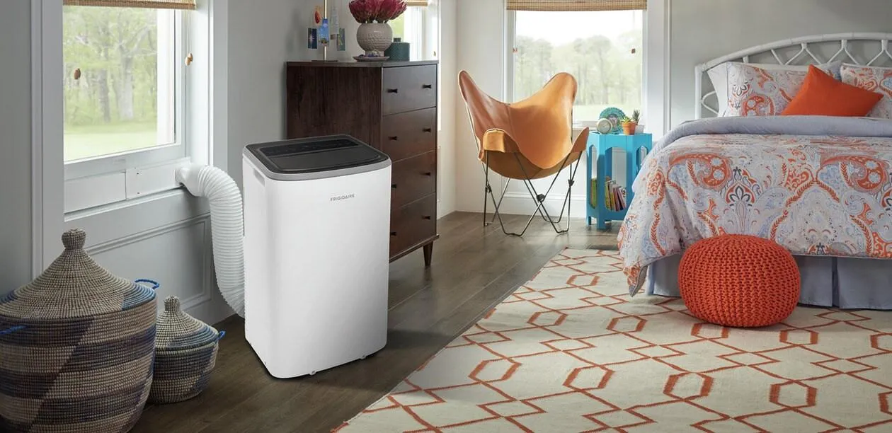 Frigidaire FHPH142AC1 Frigidaire 14.000 Btu Heat/Cool Portable Room Air Conditioner