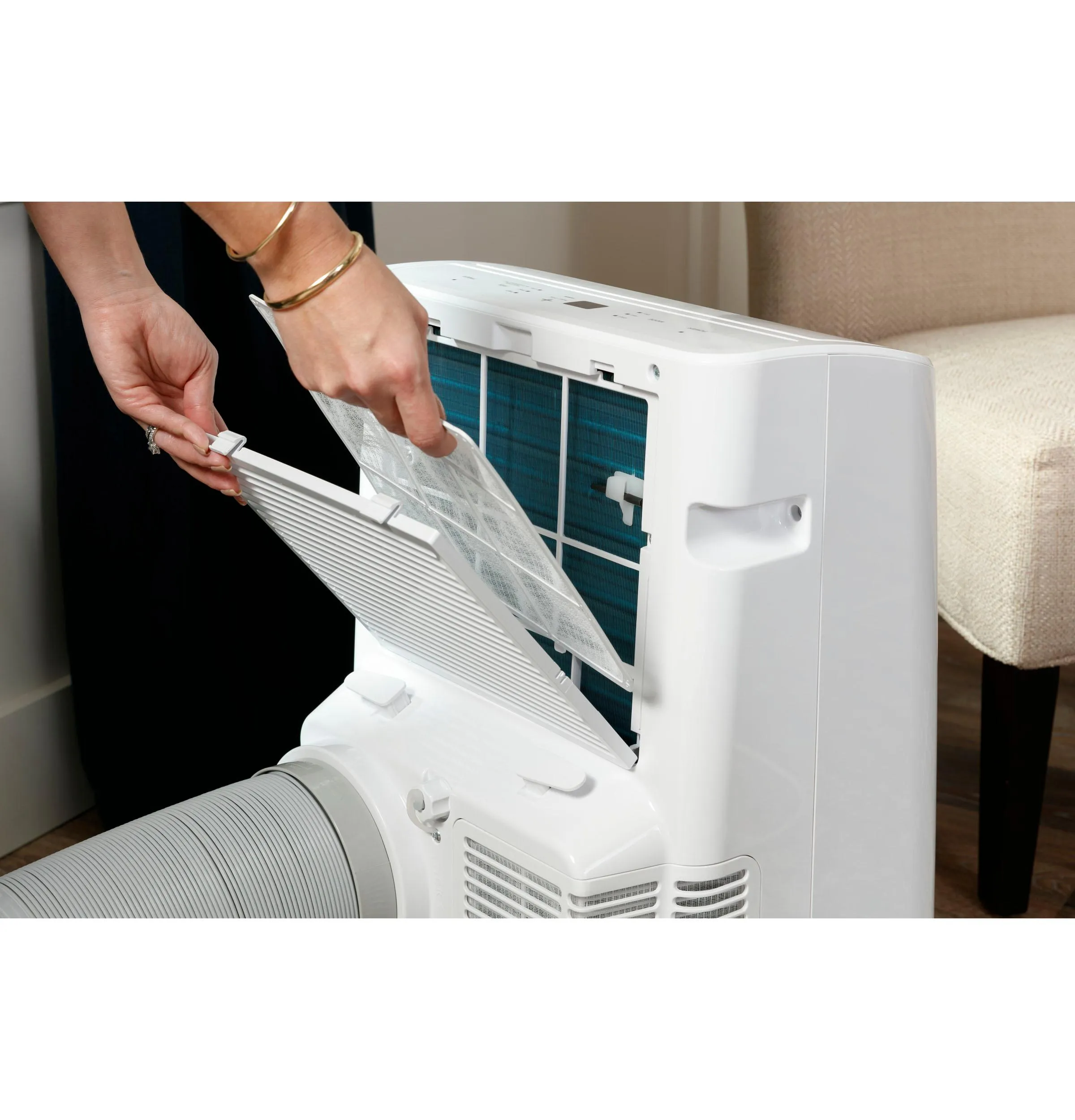 Ge Appliances APCD08JASW Ge 8.500 Btu Portable Air Conditioner With Dehumifier And Remote. White