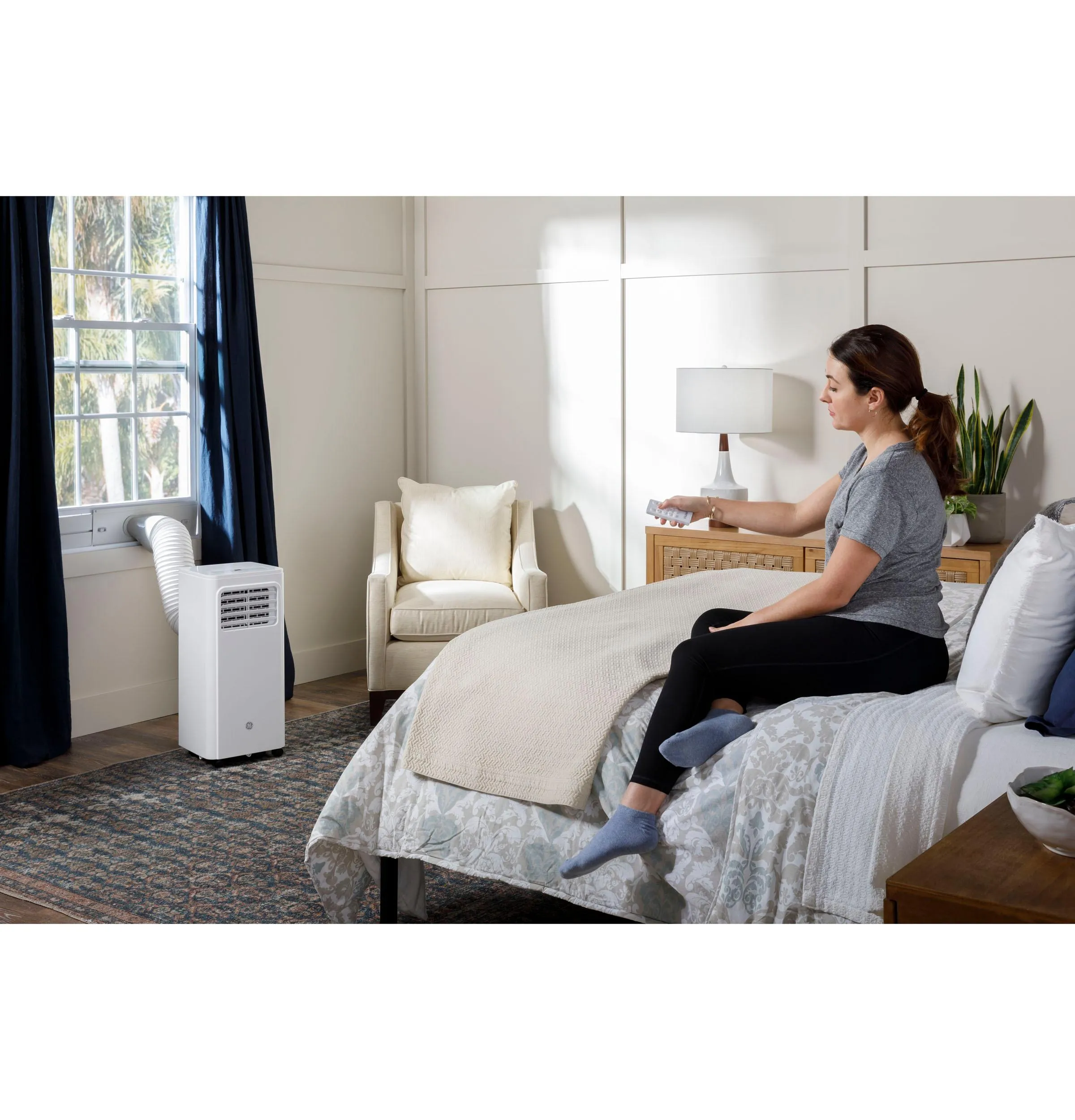 Ge Appliances APFD05JASW Ge 5.100 Btu Portable Air Conditioner With Dehumidifier And Remote. White