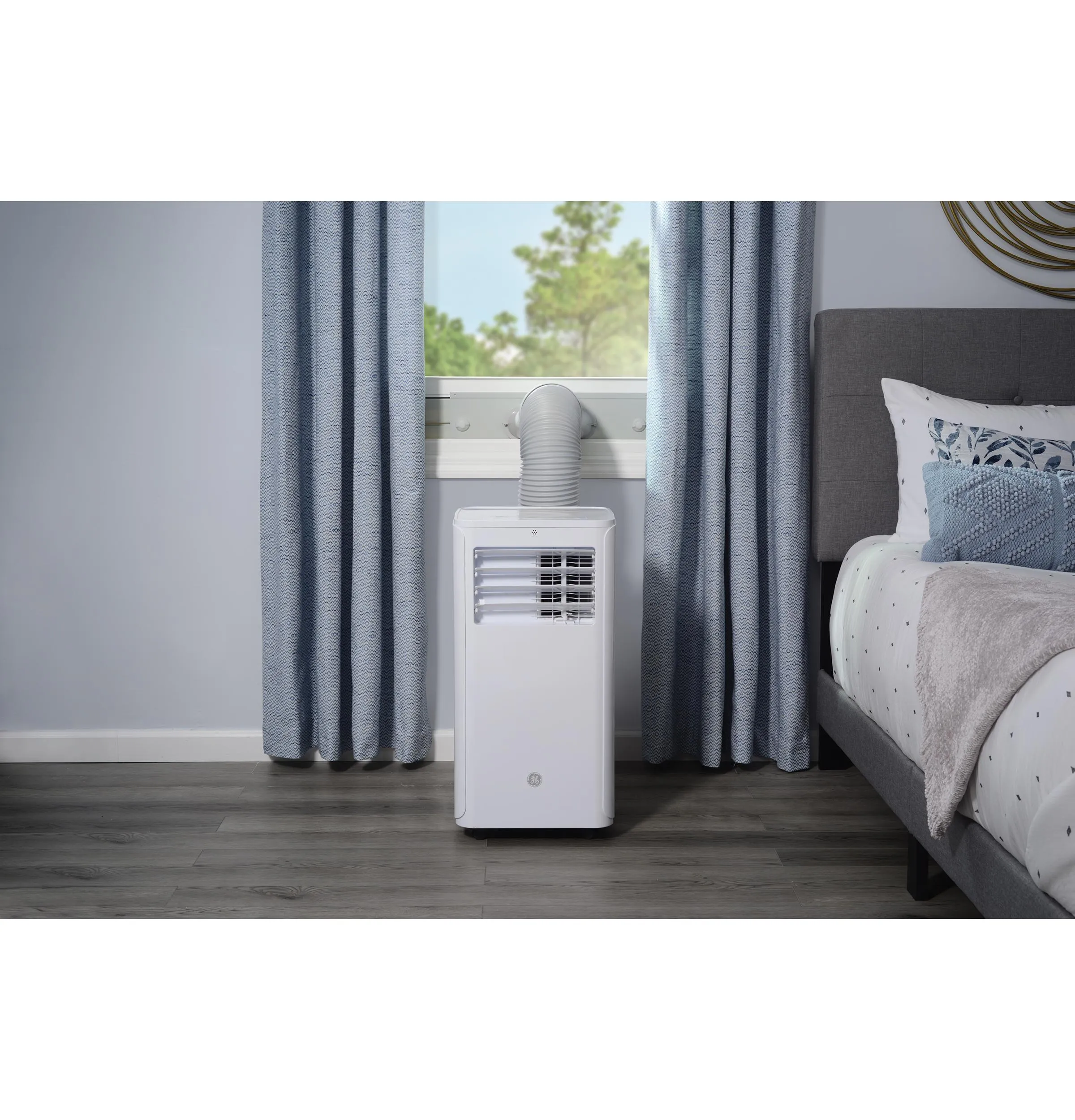 Ge Appliances APFD06JASW Ge 6.100 Btu Portable Air Conditioner With Dehumidifier And Remote. White