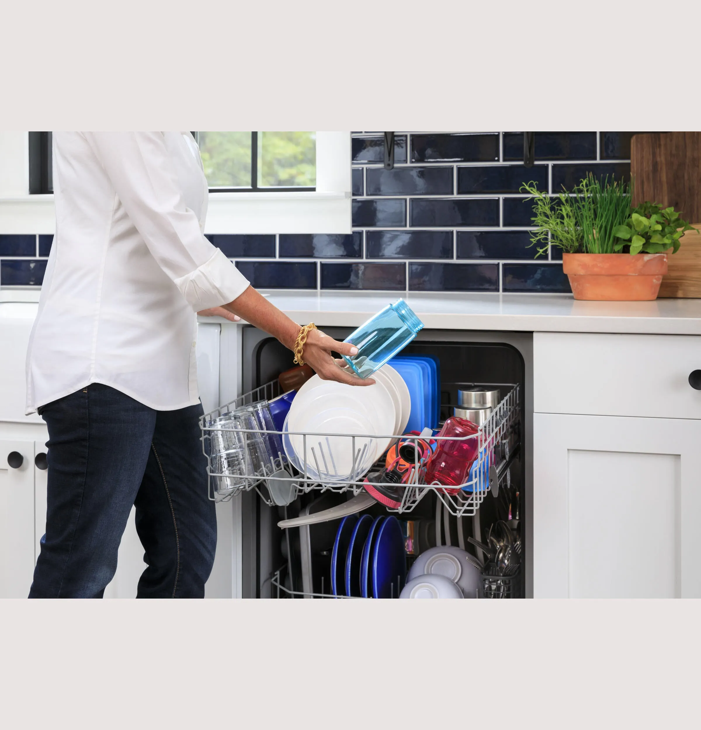 Ge Appliances GDF511PSRSS Ge Dishwasher With Front Controls With Power Cord