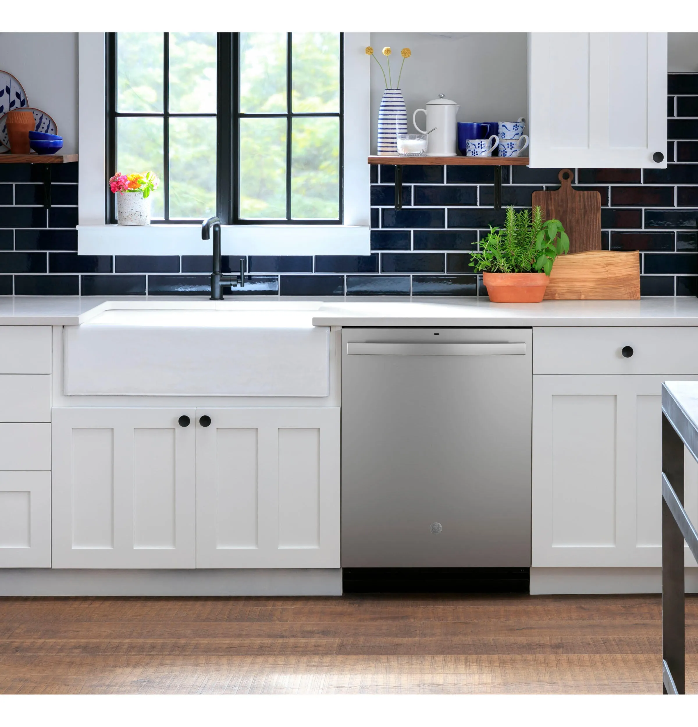 Ge Appliances GDT550PYRFS Ge Top Control With Plastic Interior Dishwasher With Sanitize Cycle & Dry Boost