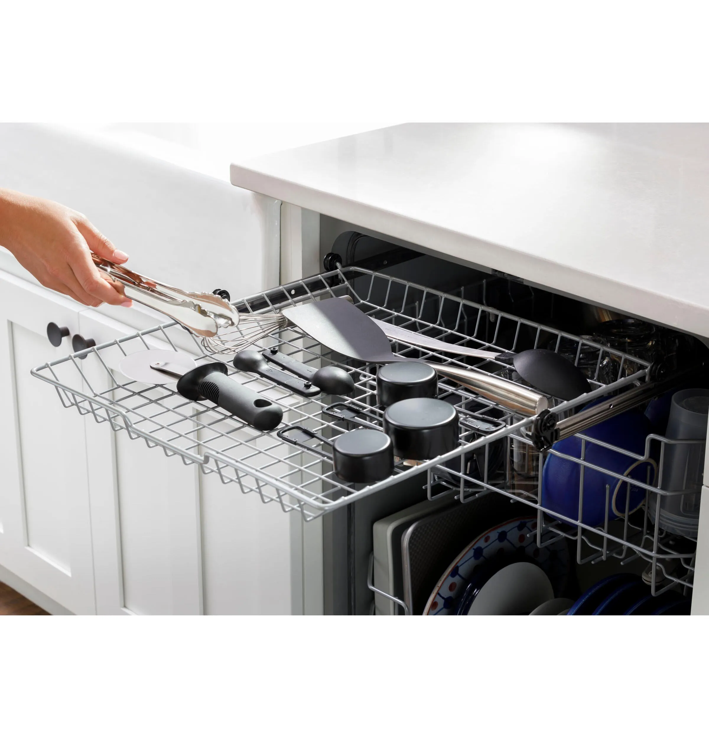 Ge Appliances GDT630PGRWW Ge Top Control With Plastic Interior Dishwasher With Sanitize Cycle & Dry Boost