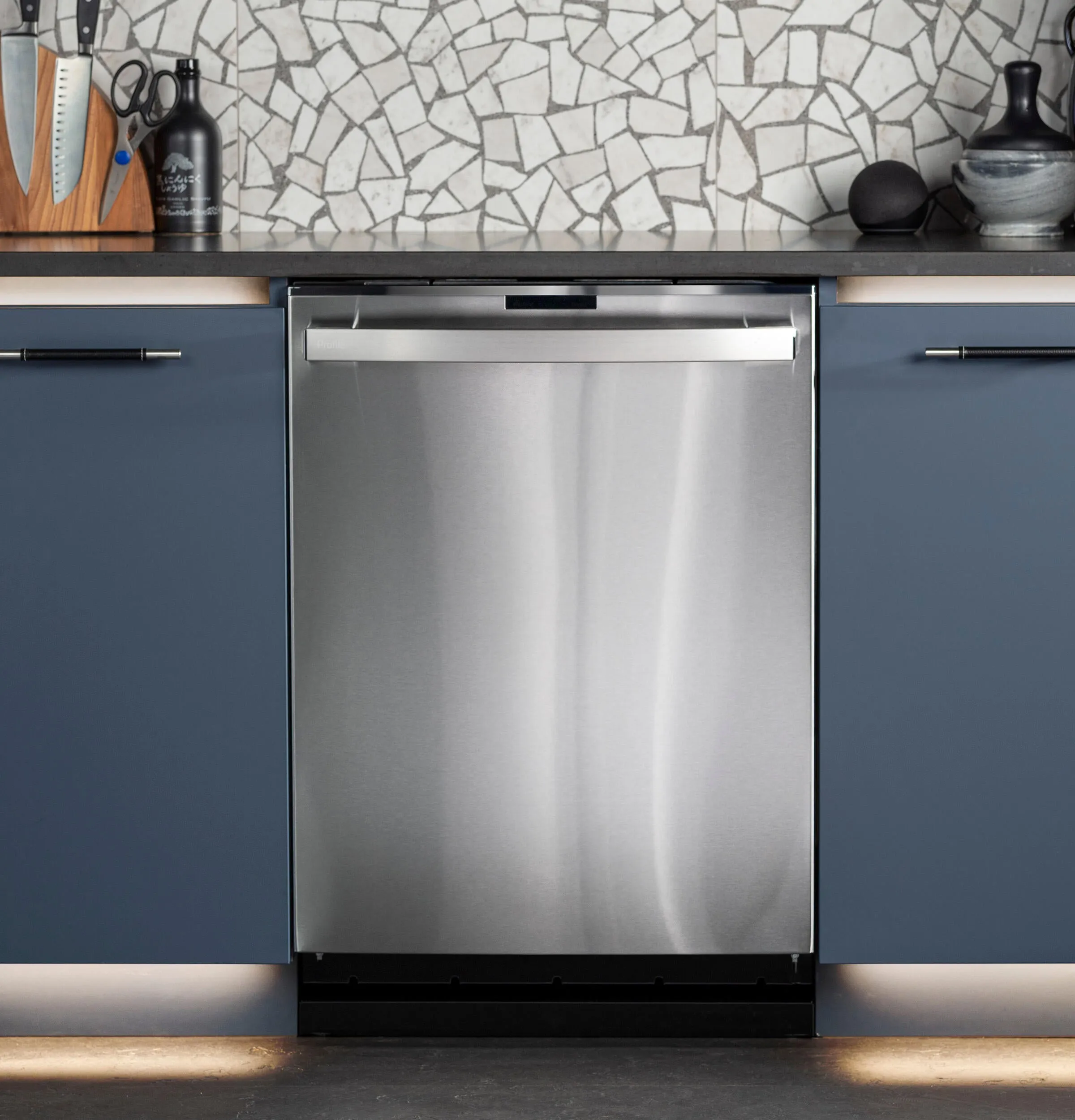 Ge Appliances PDT755SYRFS Ge Profile&#8482; Ultrafresh System Dishwasher With Stainless Steel Interior