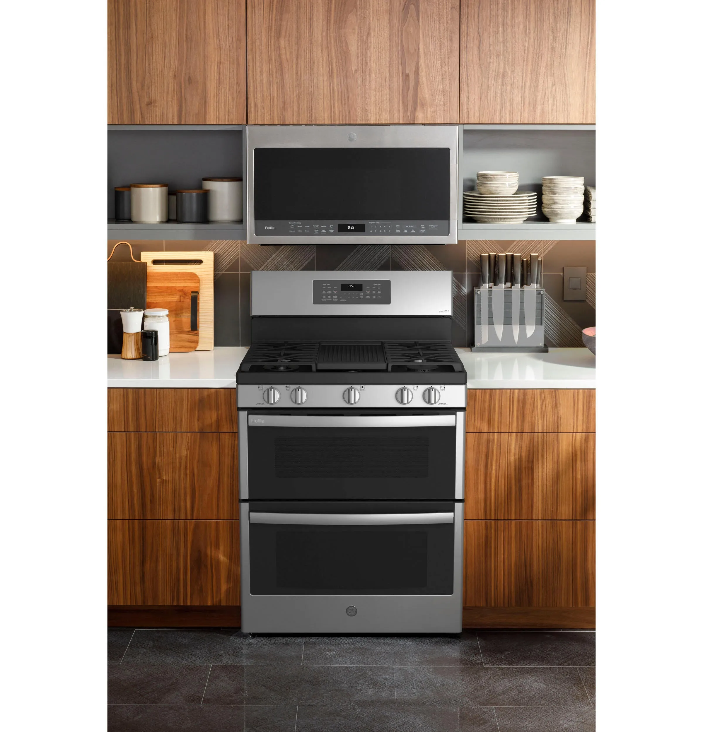 Ge Appliances PGB965YPFS Ge Profile&#8482; 30 Free-Standing Gas Double Oven Convection Fingerprint Resistant Range With No Preheat Air Fry