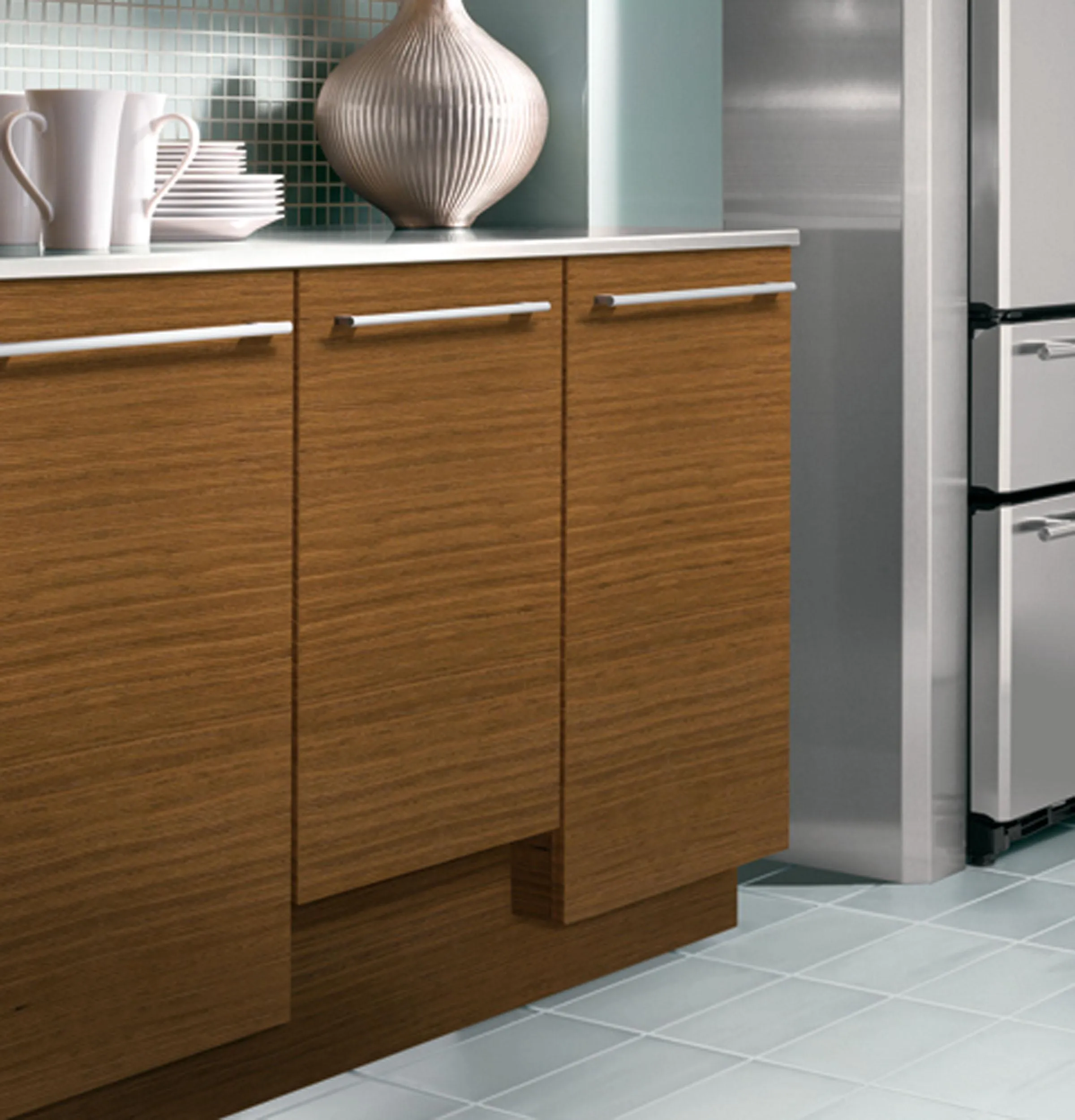 Ge Appliances UDT165SIVII 18 Dishwasher