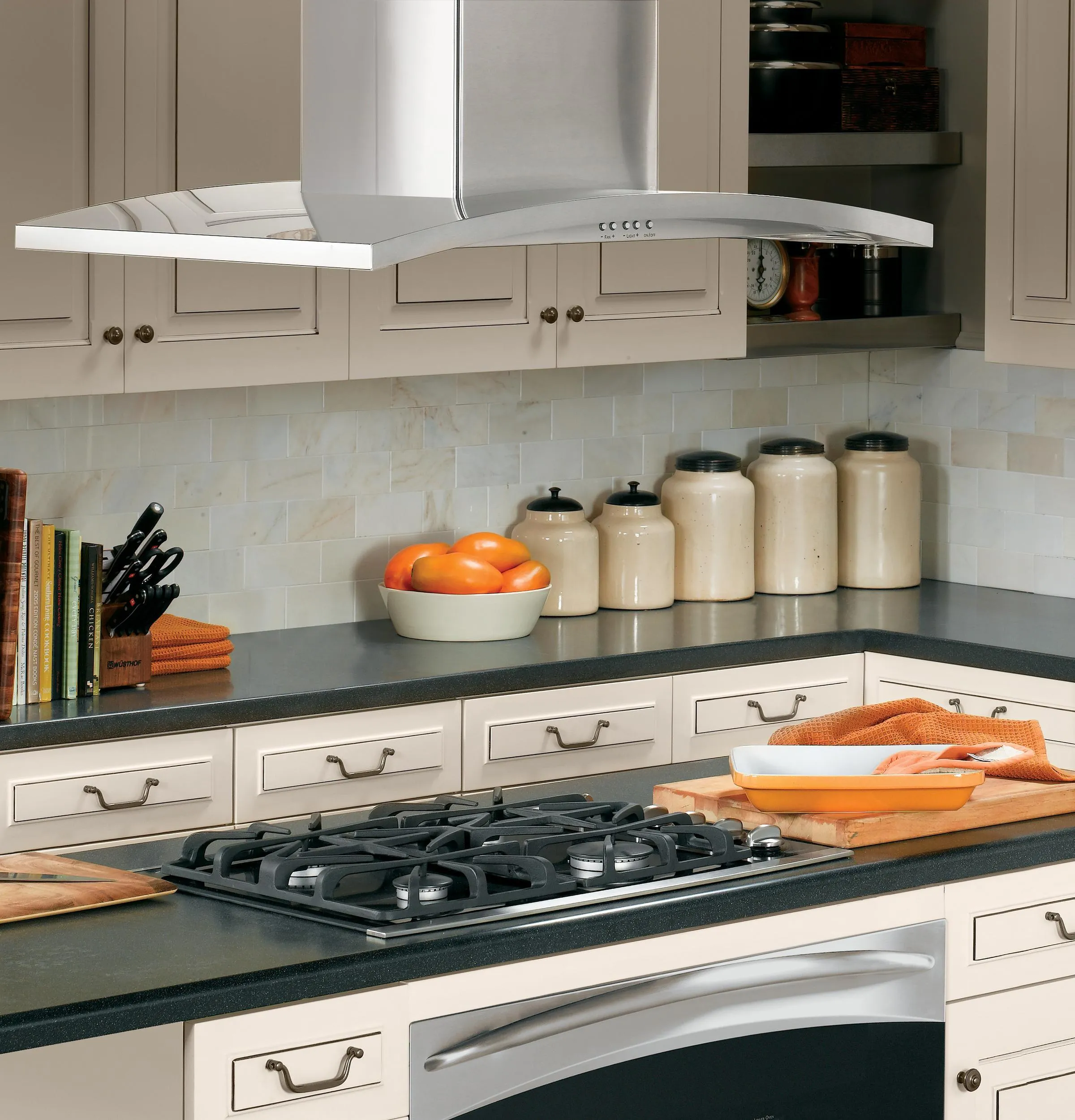 Haier UVI7361SWSS 36 Island-Mount Chimney Hood
